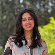 Professeur à domicile ou à distance, donne des cours de soutiens scolaires, en anglais, français, informatique et mathématiques.
